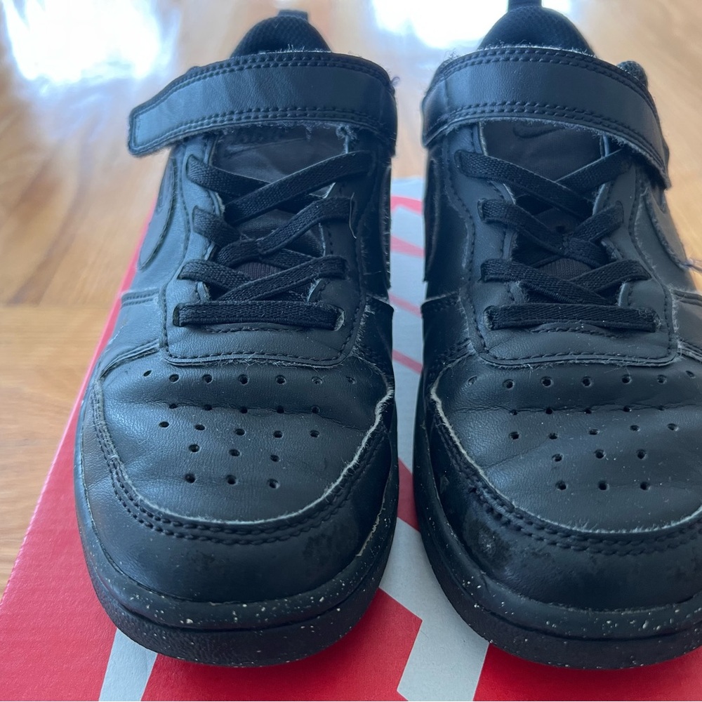 Nike Men's Black Leather Sneakers